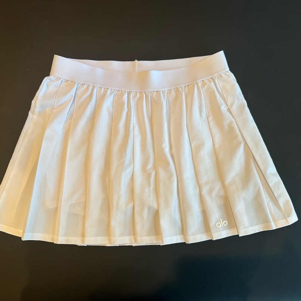 alo Varsity pleated tennis skirt, white, size small